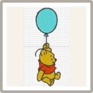 Winnie_the_Pooh_con_palloncino